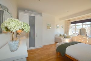 Photo 28- click for photo gallery